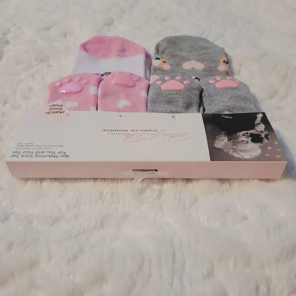 Marilyn Monroe 2 Pair Sock Set for a Girl & Her Pet OSFM Low Cut Puppy Love New